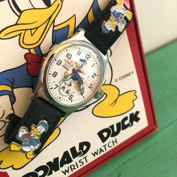 1994 Pedre Donald Duck Watch, COA main image 4